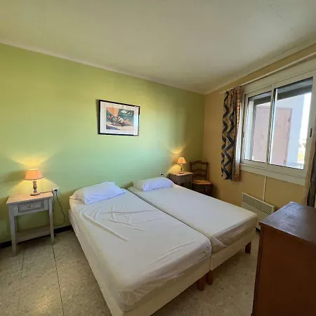 T3 Avec Terrasse, Parking, Proche Et Commerces - Fr-1-701-16 * Valras-Plage